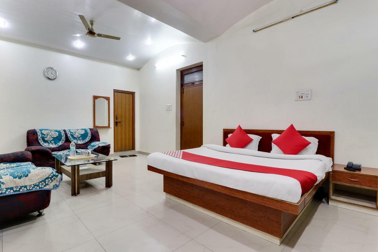 Oyo 43936 Hotel Rajputana Palace Farrukhabad Extérieur photo