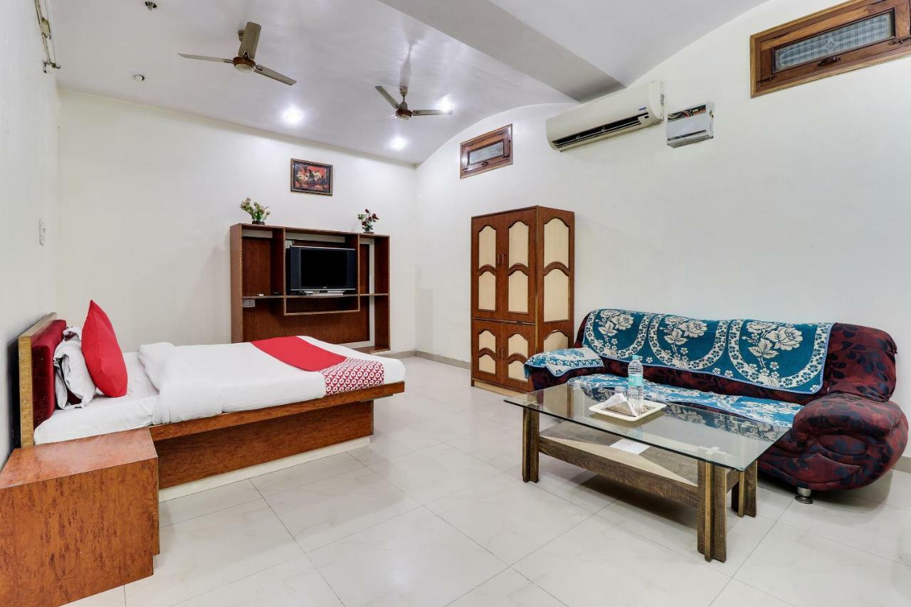 Oyo 43936 Hotel Rajputana Palace Farrukhabad Extérieur photo