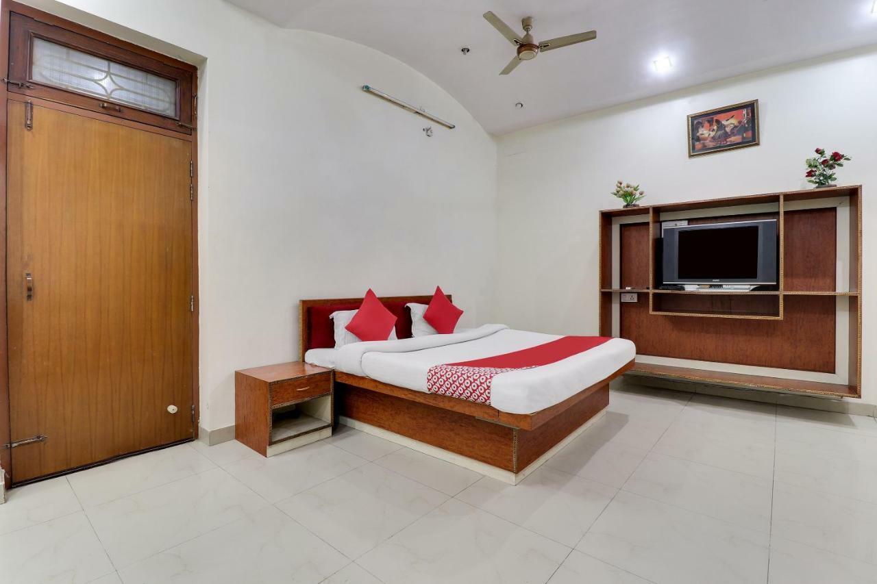 Oyo 43936 Hotel Rajputana Palace Farrukhabad Extérieur photo