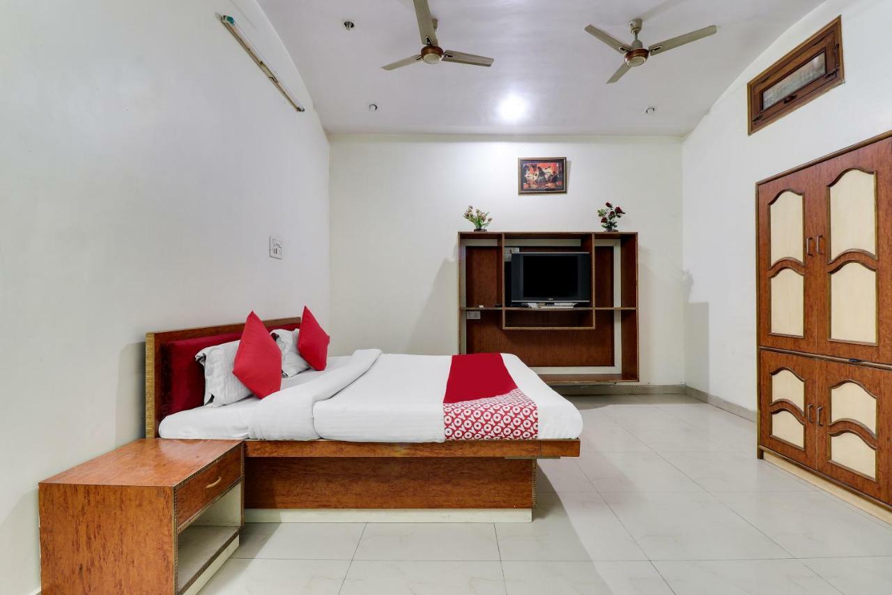 Oyo 43936 Hotel Rajputana Palace Farrukhabad Extérieur photo