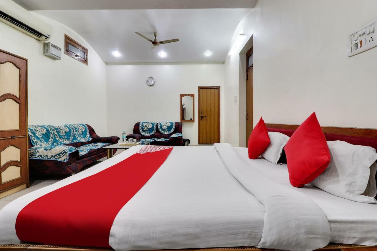 Oyo 43936 Hotel Rajputana Palace Farrukhabad Extérieur photo