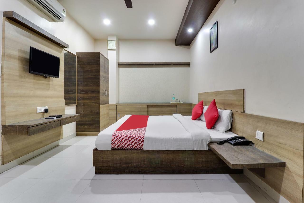 Oyo 43936 Hotel Rajputana Palace Farrukhabad Extérieur photo