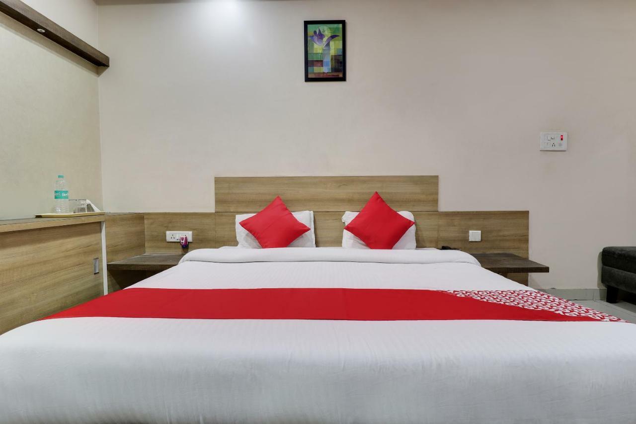 Oyo 43936 Hotel Rajputana Palace Farrukhabad Extérieur photo