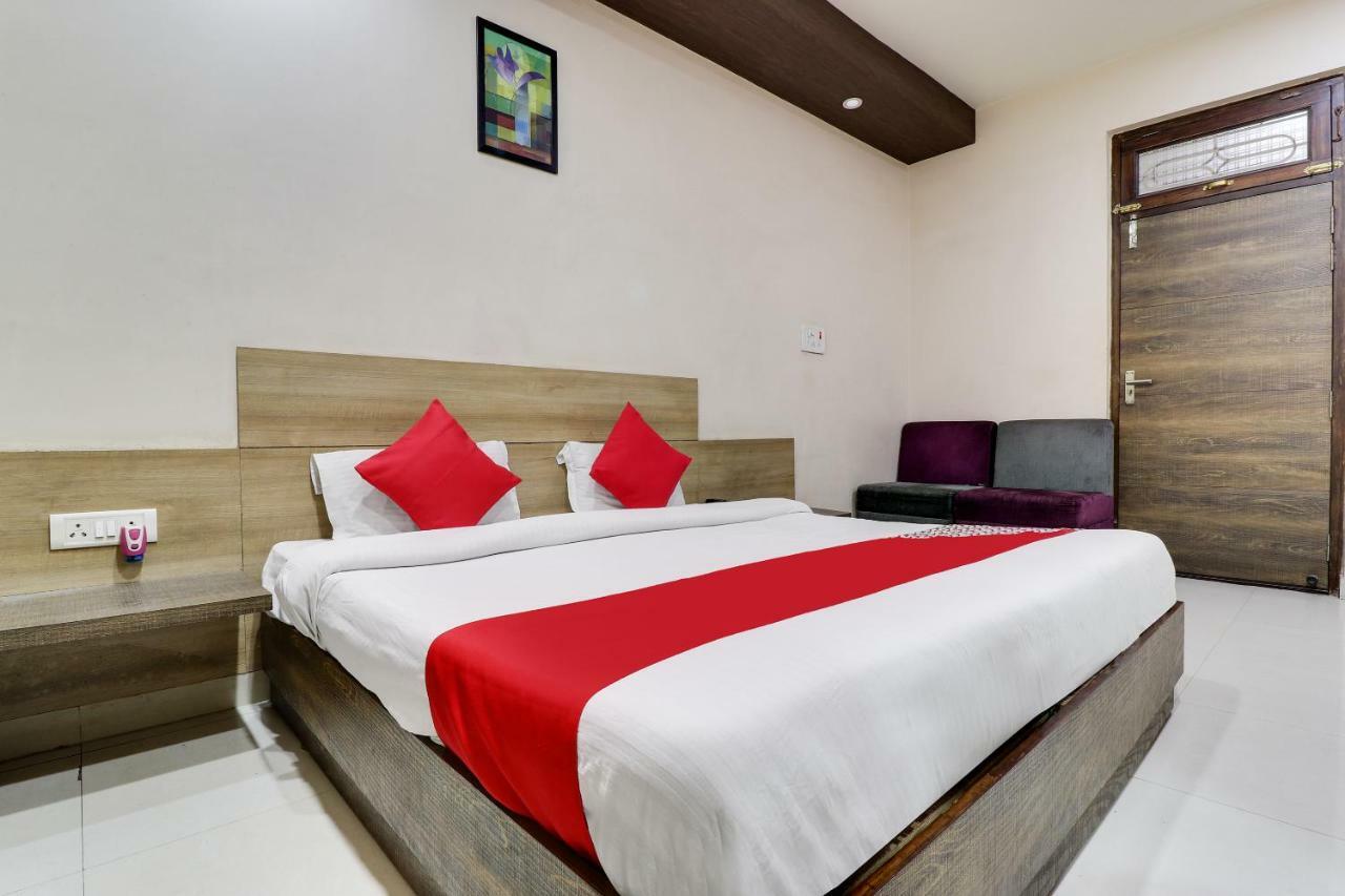 Oyo 43936 Hotel Rajputana Palace Farrukhabad Extérieur photo