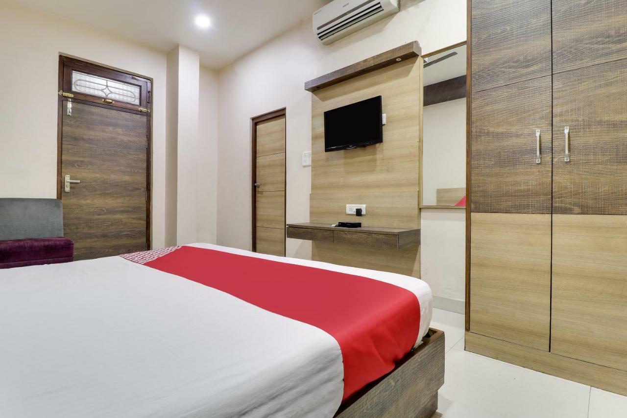 Oyo 43936 Hotel Rajputana Palace Farrukhabad Extérieur photo